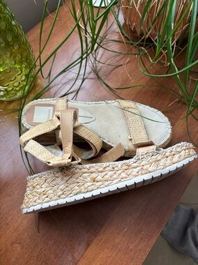 Tan Woven wedge sandals sz 9